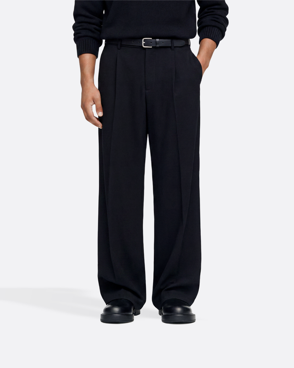 WIDE PLEATED PANTS - BLACK