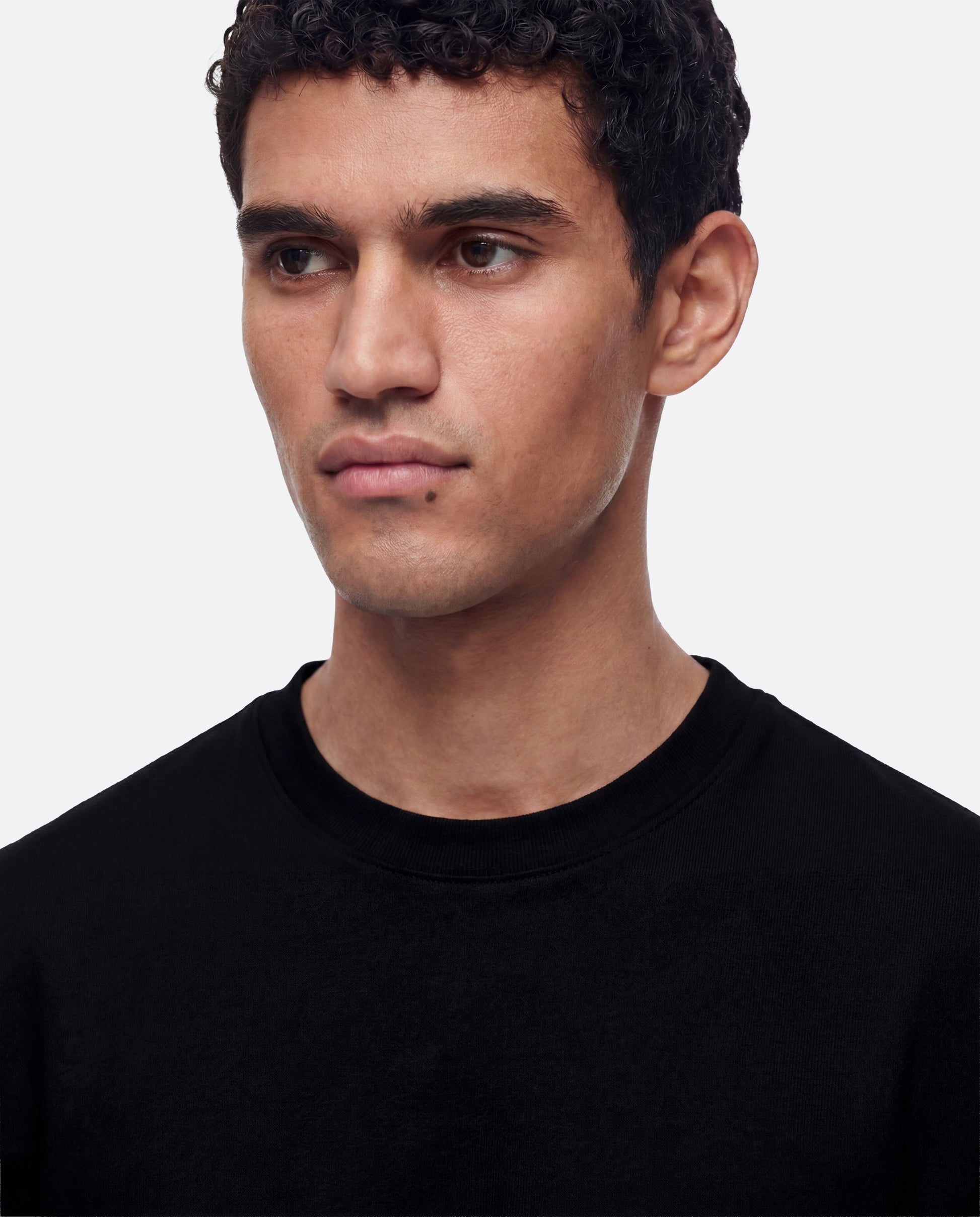 FITTED CROP T-SHIRT - BLACK