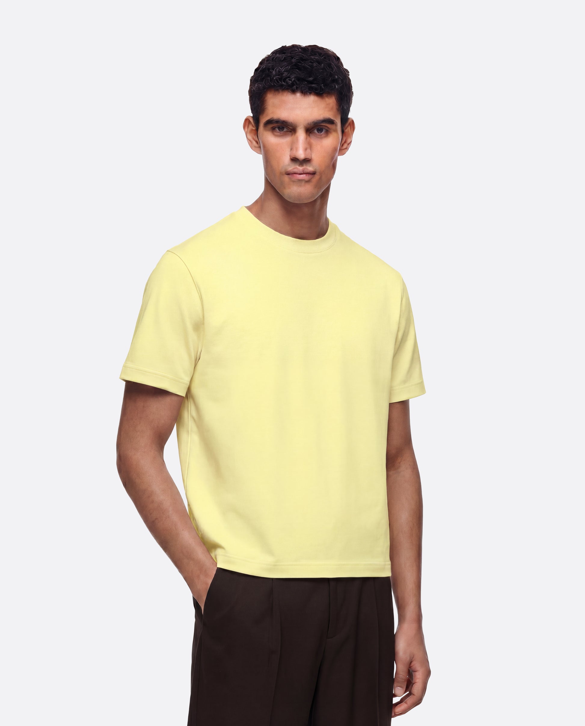 FITTED CROP T-SHIRT - BUTTER YELLOW
