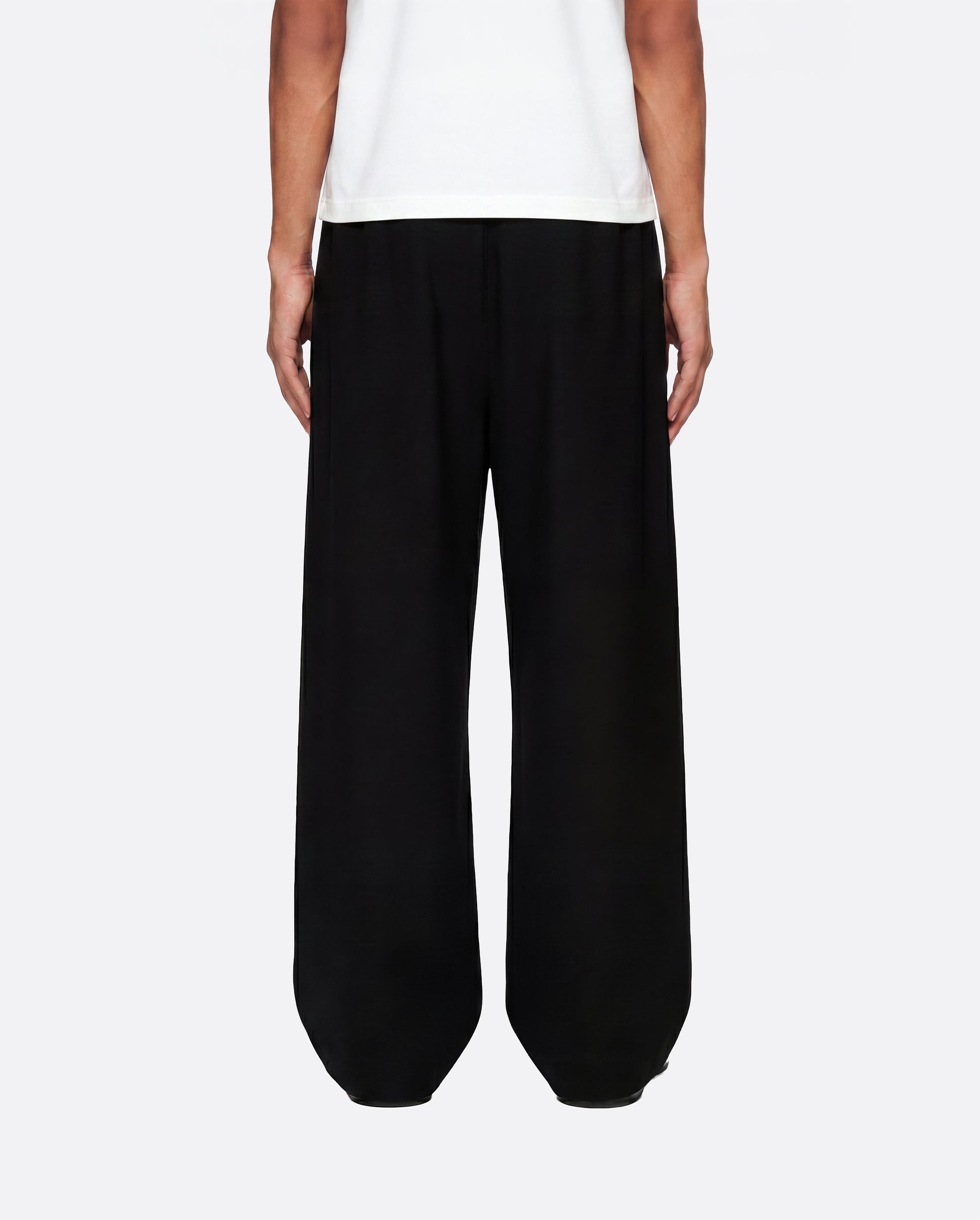 WIDE PLEATED SWEATPANTS - BLACK