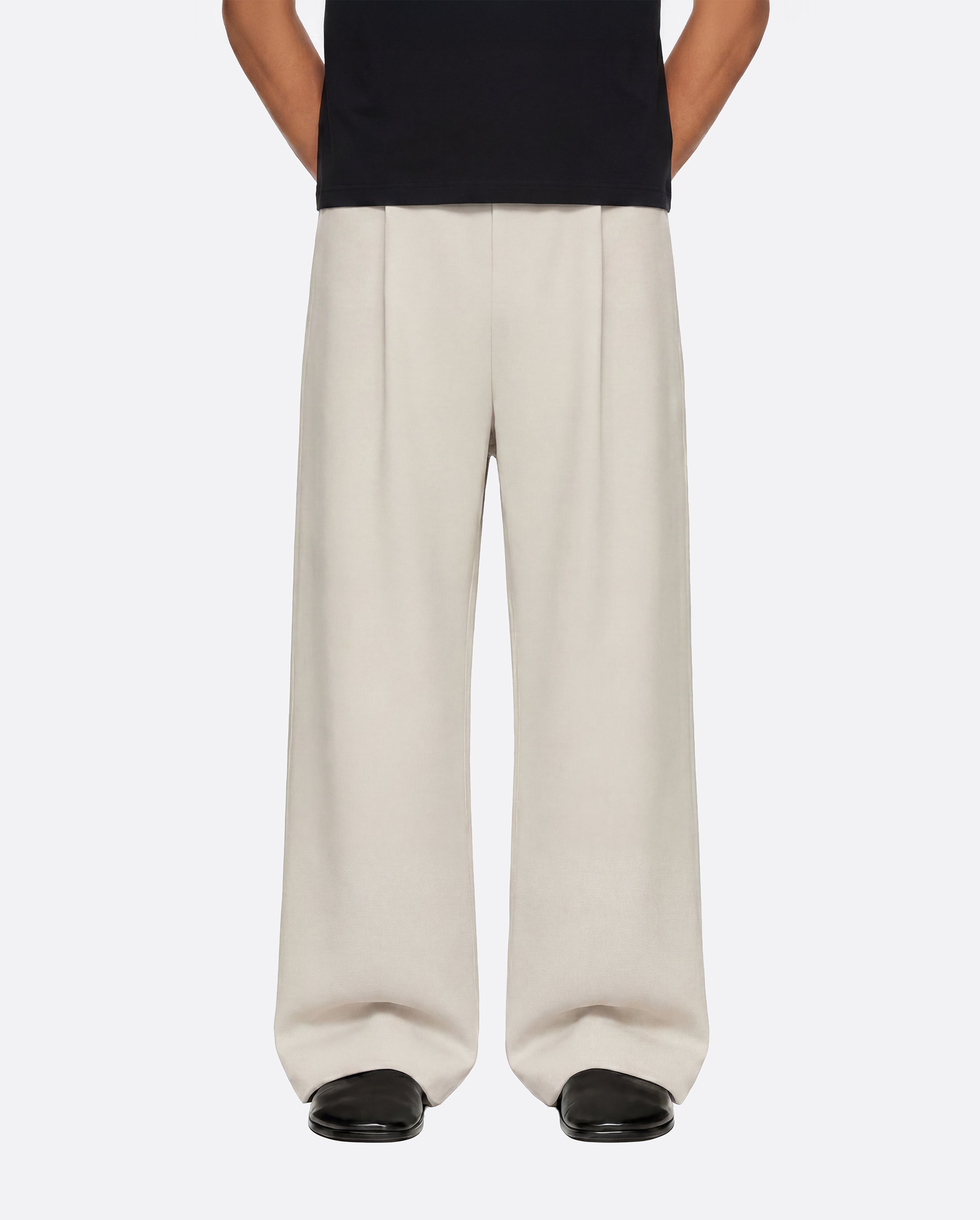 WIDE PLEATED SWEATPANTS - SAND – REFERENCE